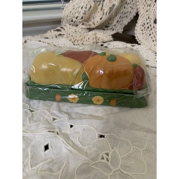 Vintage Butter Dish 7" Fall Thanksgiving Harvest MCM Melamine Plastic 70's 80's - Picture 5 of 8